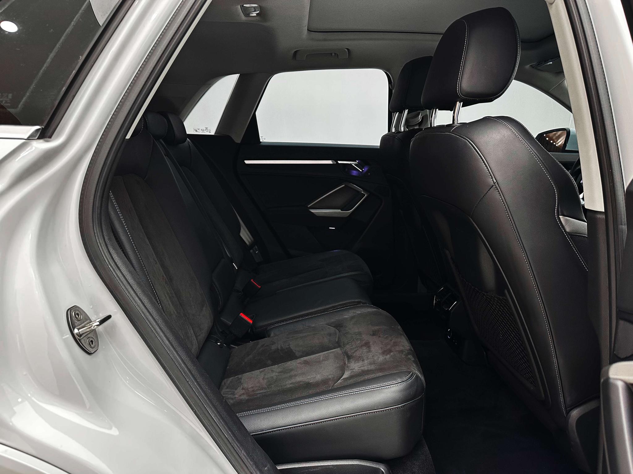 Audi Q3 2022, фото 16