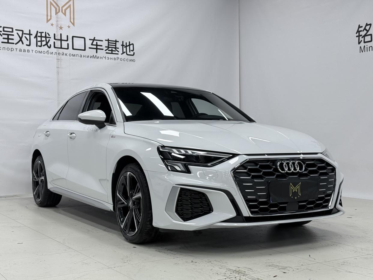 Audi A3 2022, фото 3