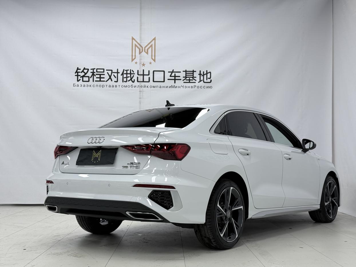 Audi A3 2022, фото 4