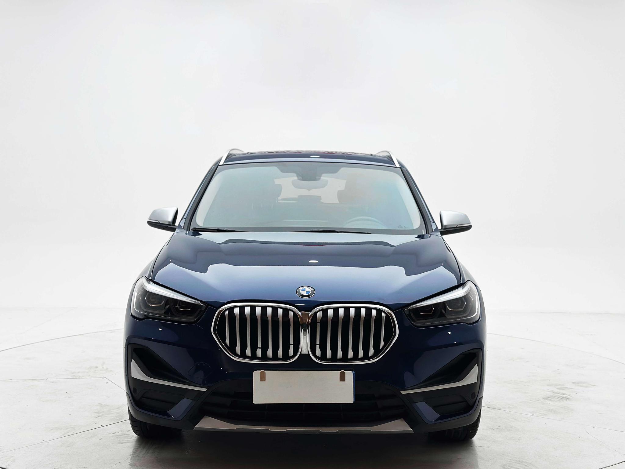 BMW X1 2021, фото 2
