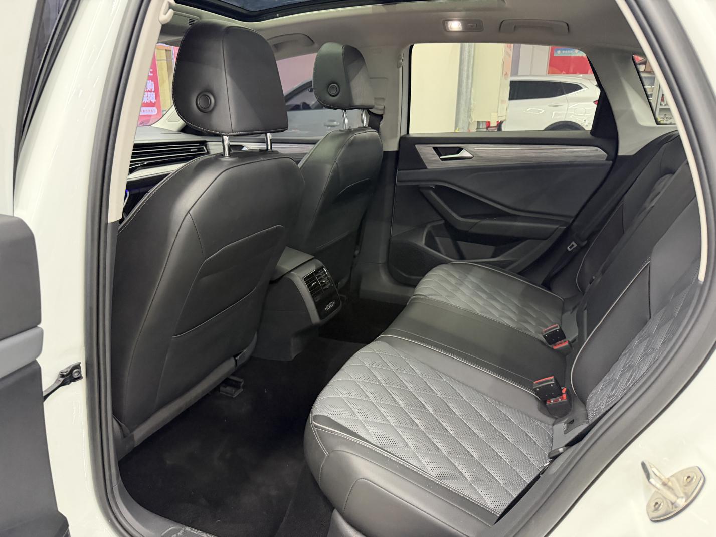 Volkswagen Jetta 2023, фото 14