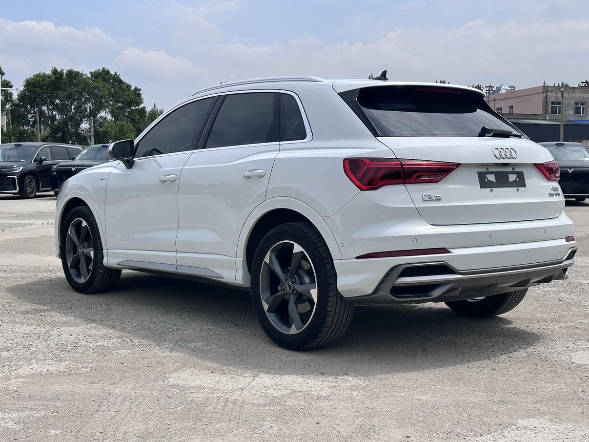 Audi Q3 2023, фото 6