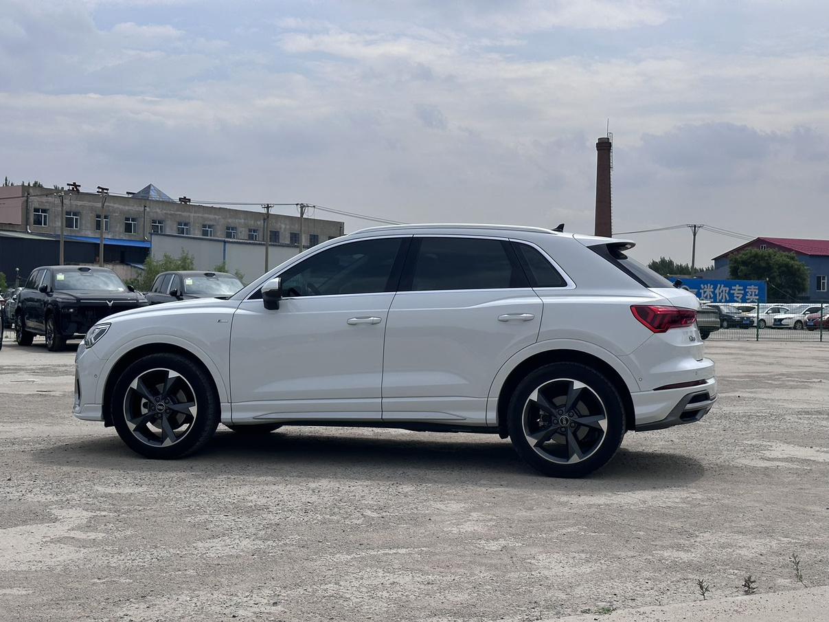 Audi Q3 2023, фото 9