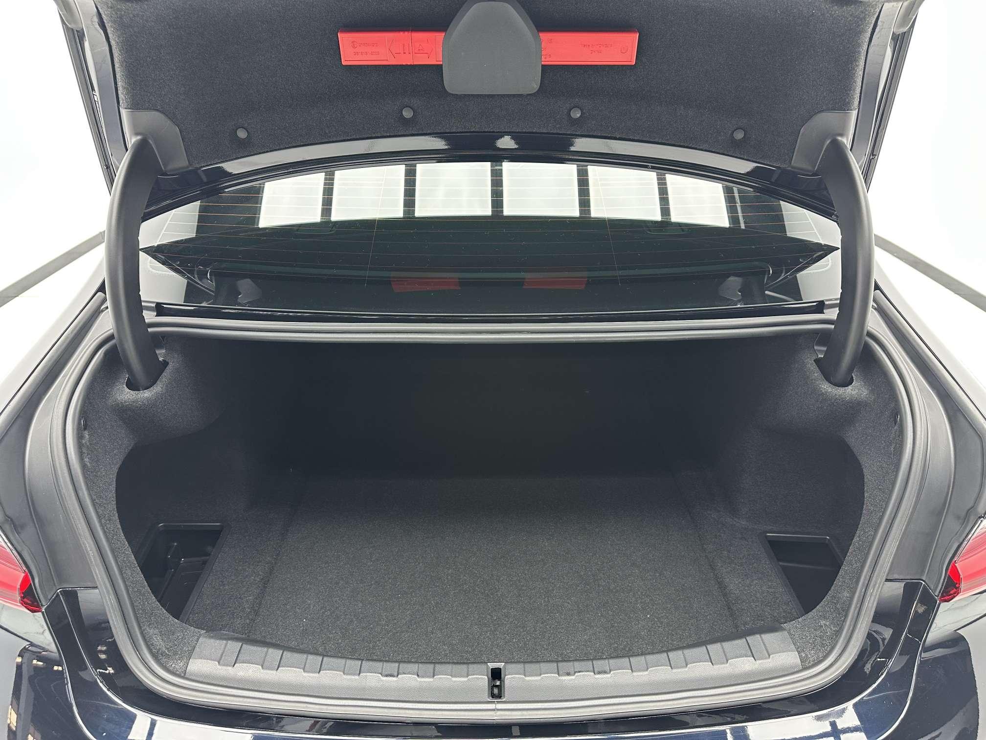 BMW 3 2023, фото 16