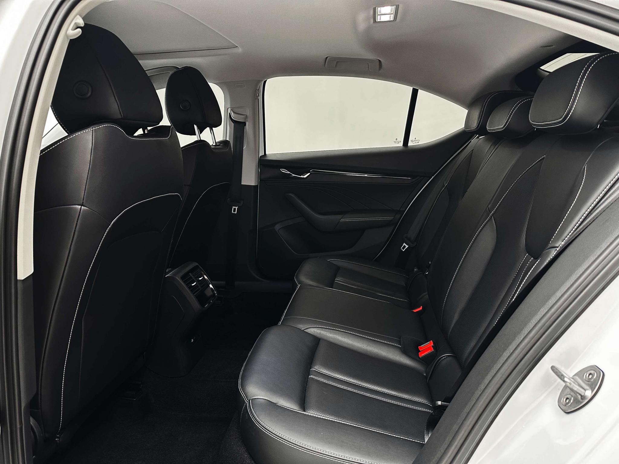 Skoda Octavia 2023, фото 14