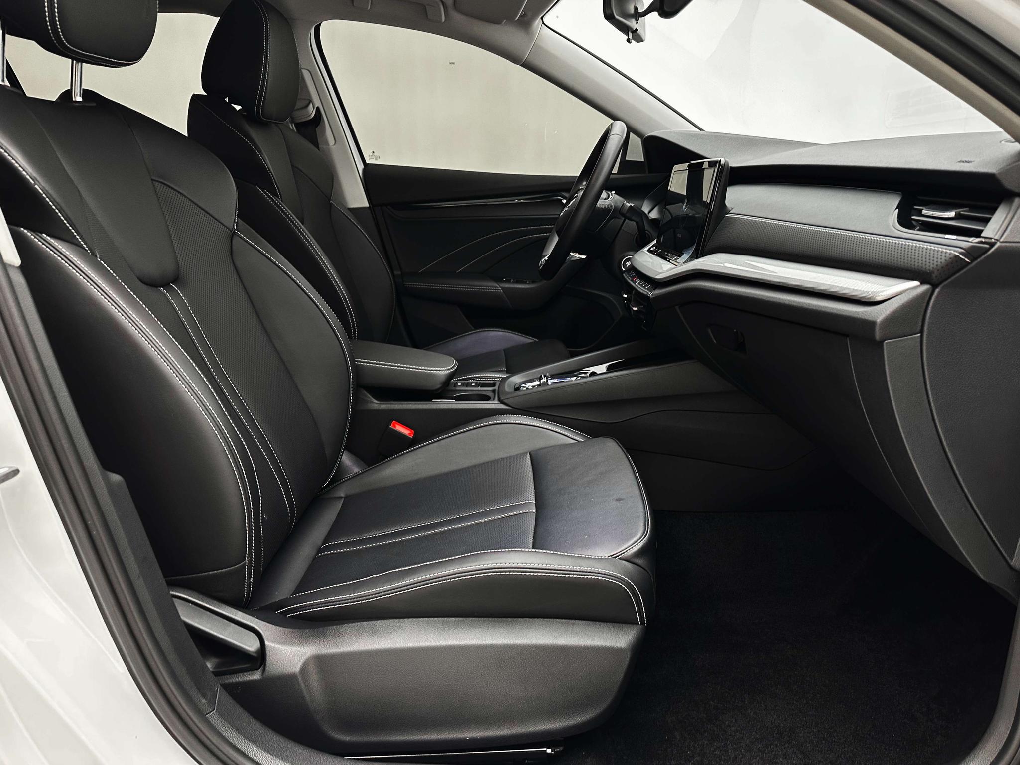 Skoda Octavia 2023, фото 16