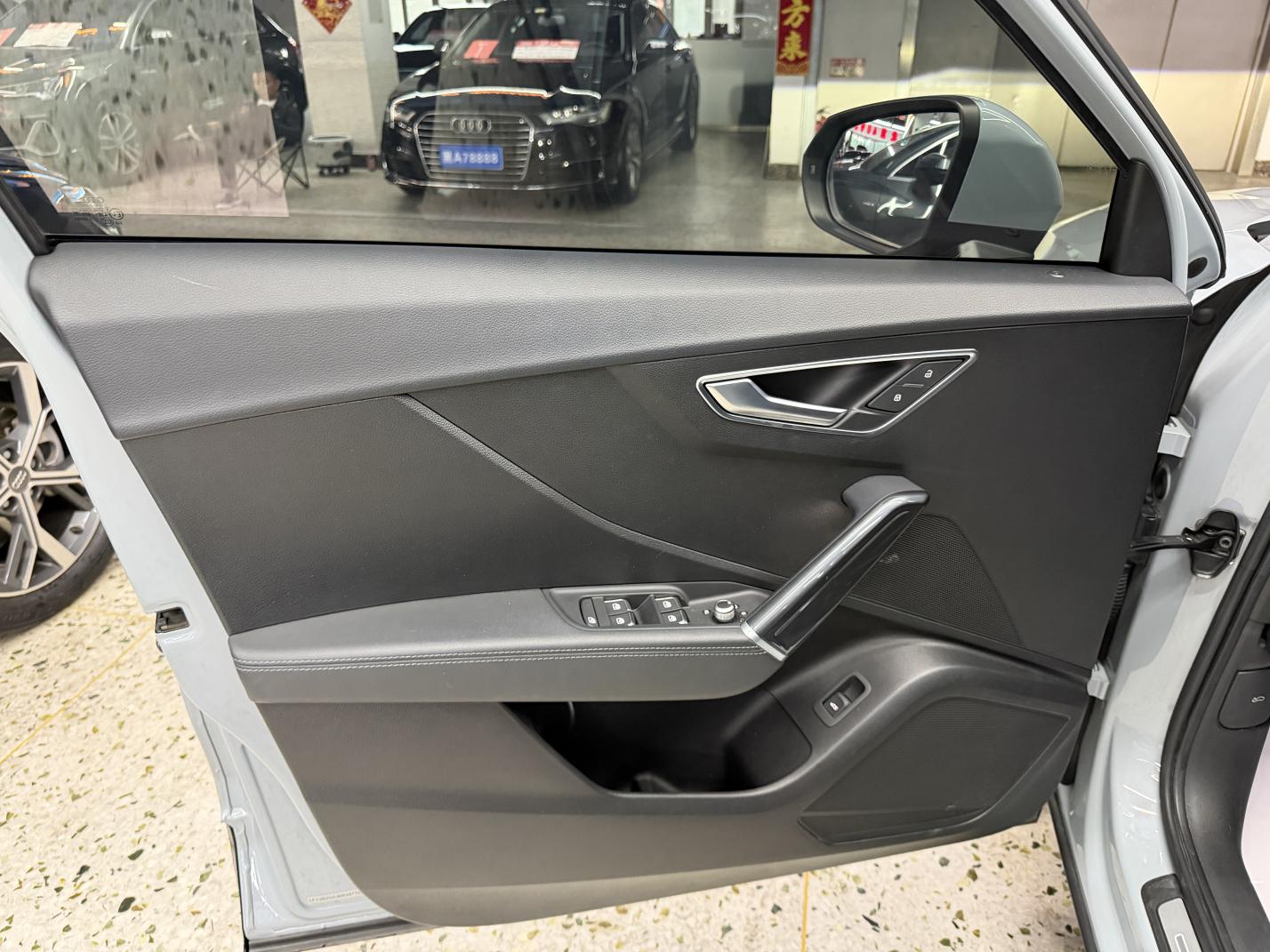 Audi Q2L 2022, фото 7