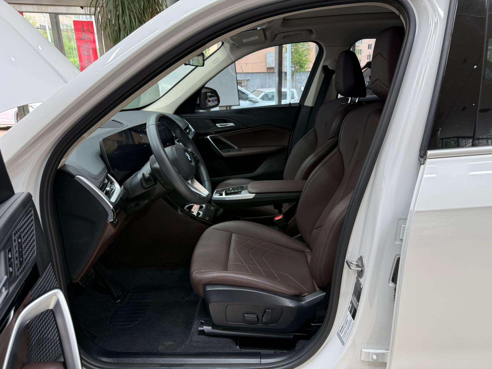 BMW X1 2023, фото 16