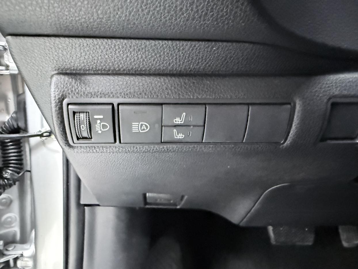 Toyota Corolla 2022, фото 17