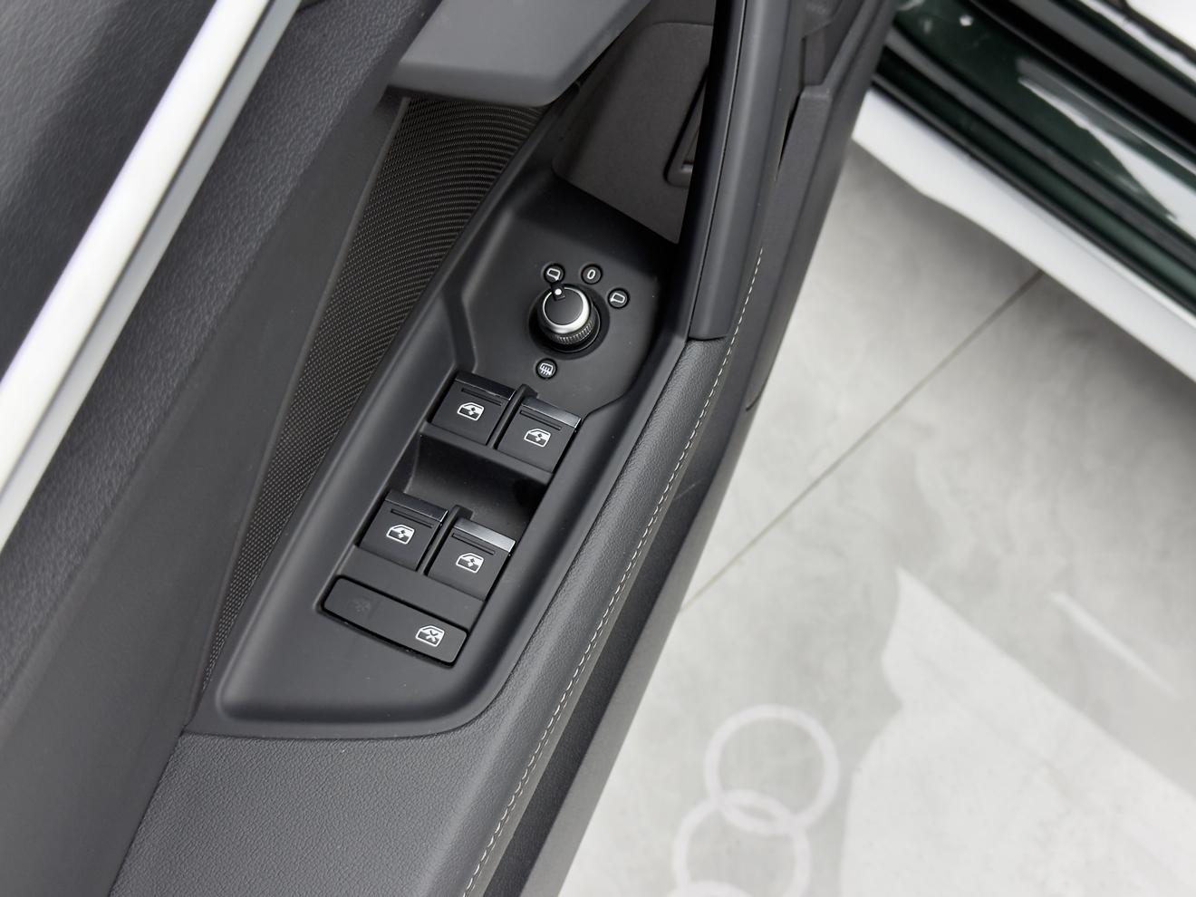 Audi A3 2023, фото 12