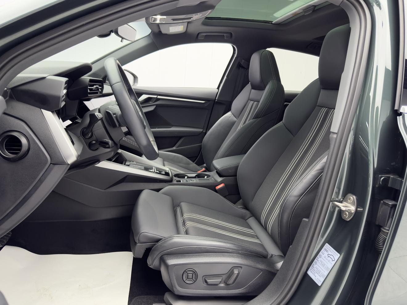 Audi A3 2023, фото 14