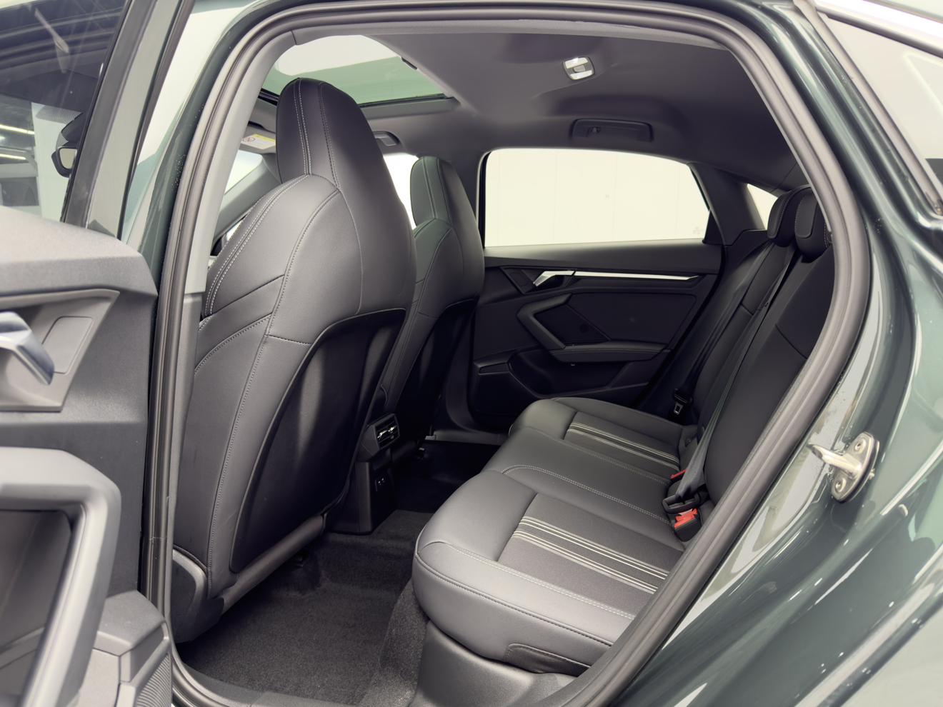 Audi A3 2023, фото 15