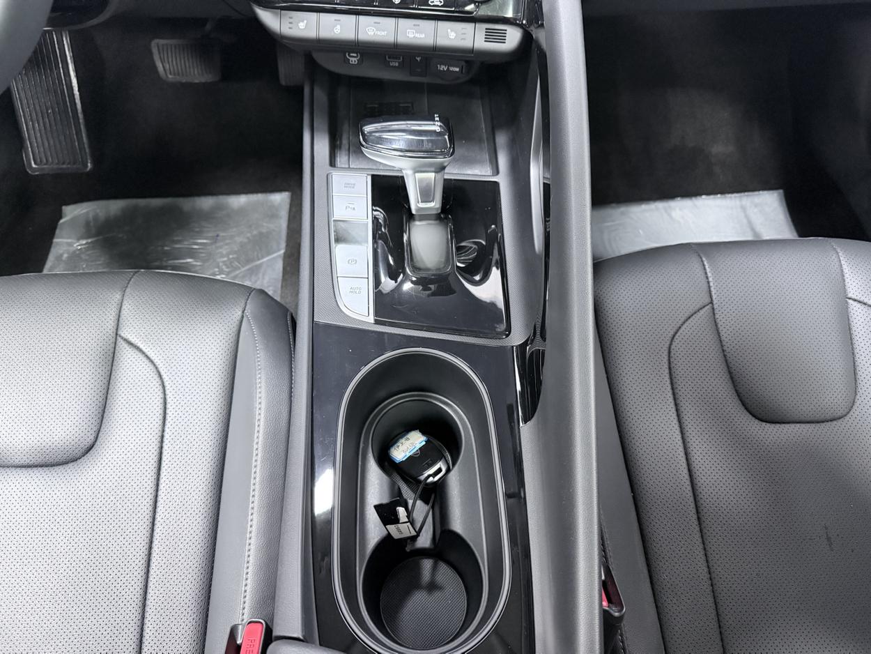 Hyundai Elantra 2023, фото 14