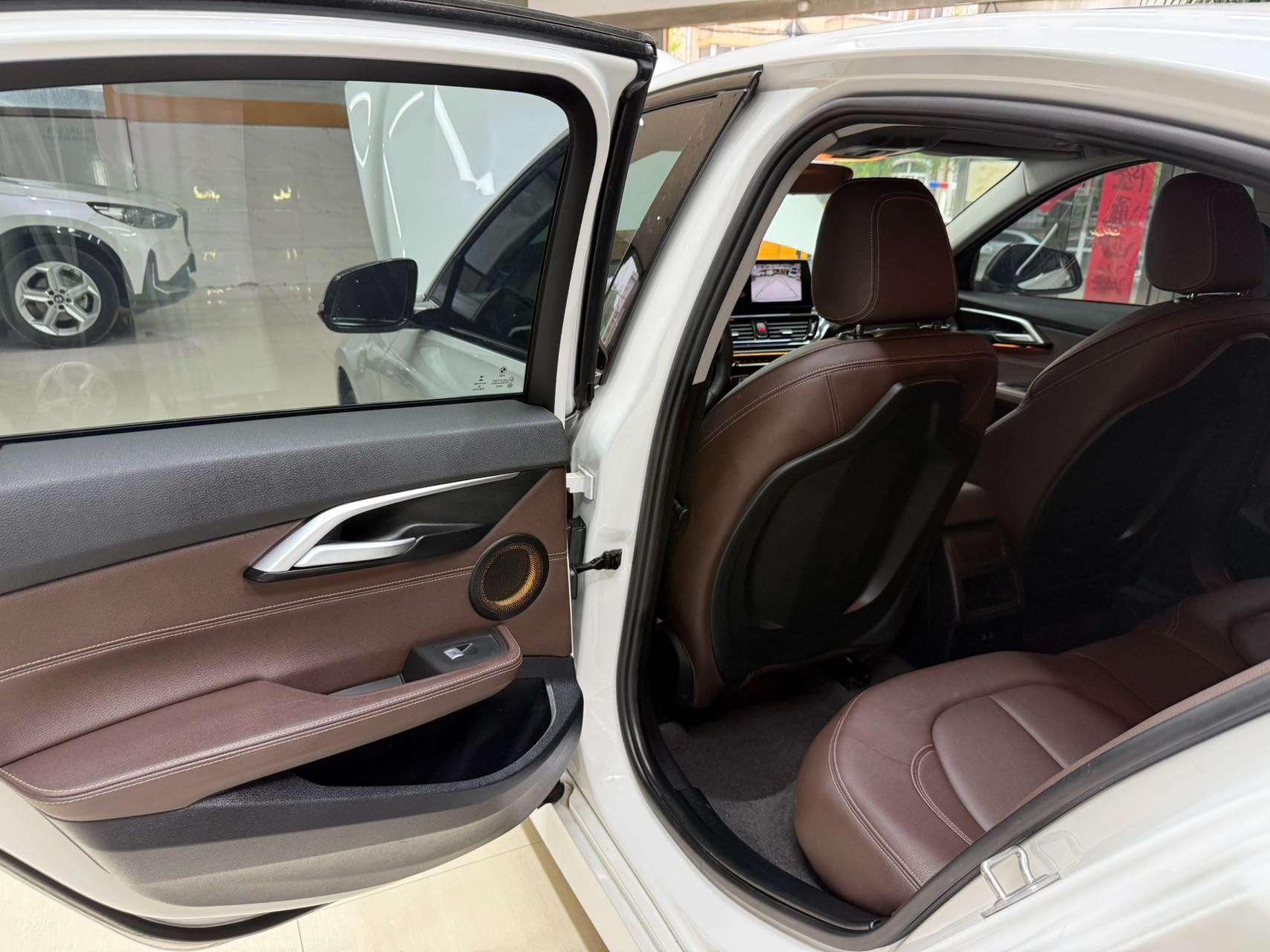 BMW 1 2021, фото 17