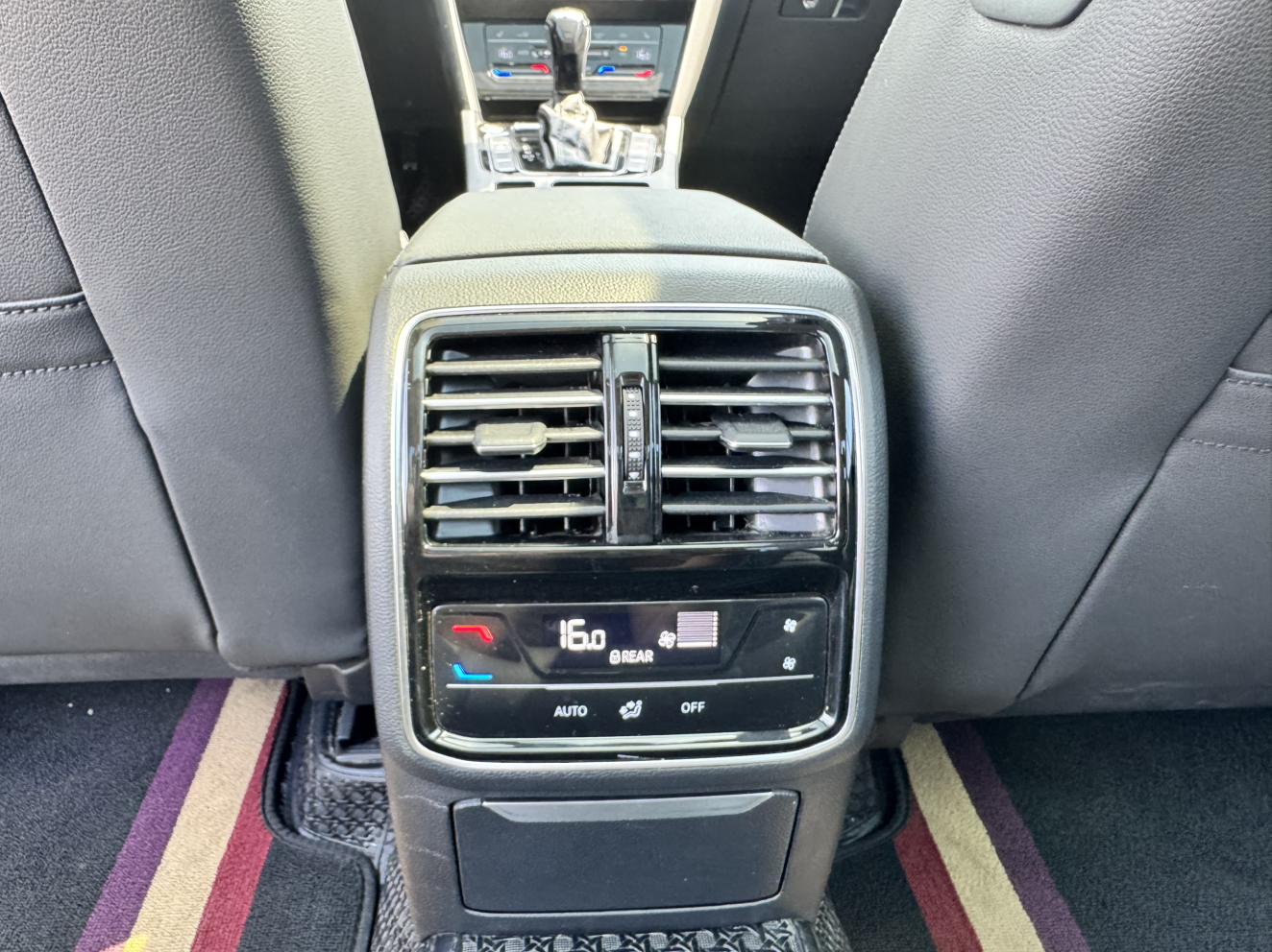 Volkswagen Passat 2021, фото 16