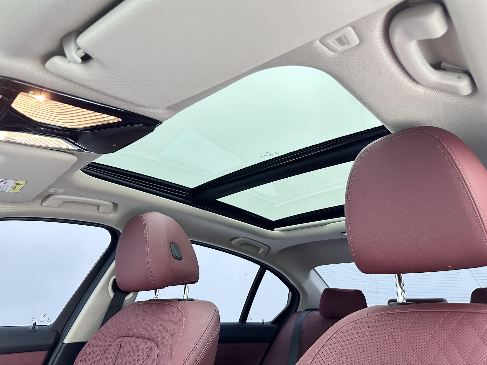 BMW 3 2025, фото 14