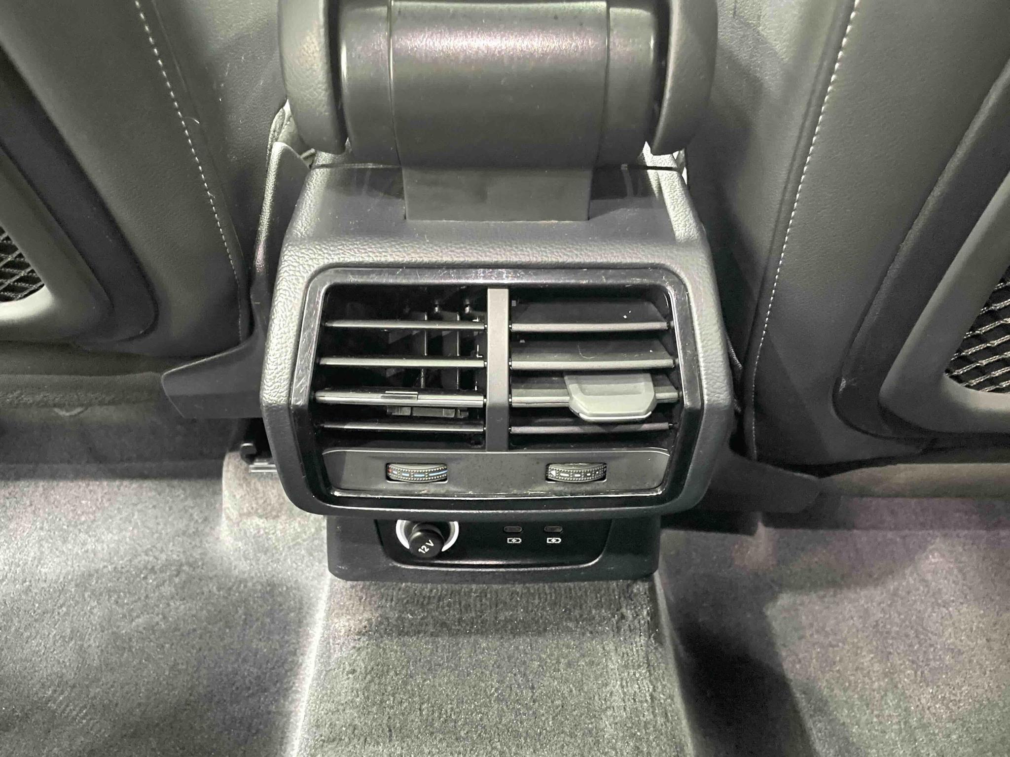 Audi Q3 2022, фото 15