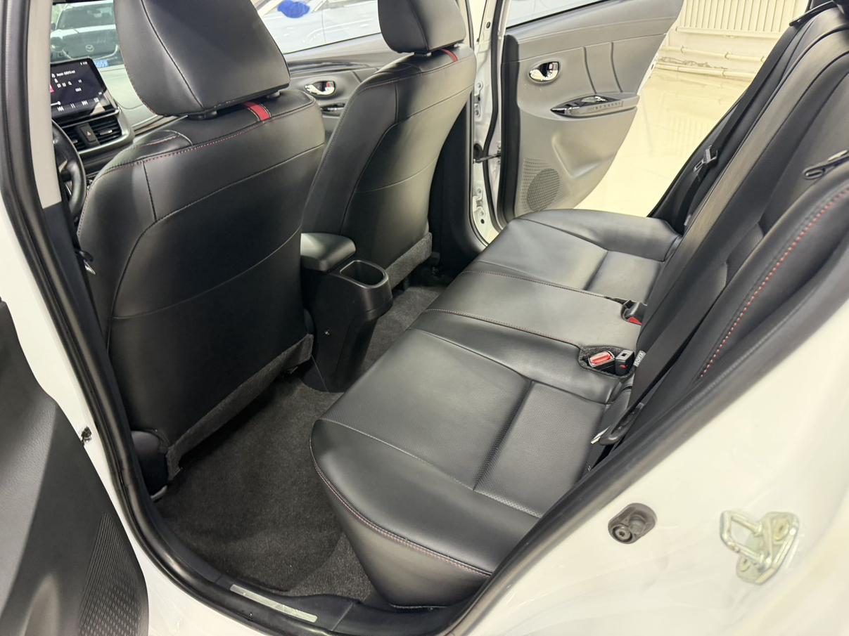 Toyota Yaris 2022, фото 14