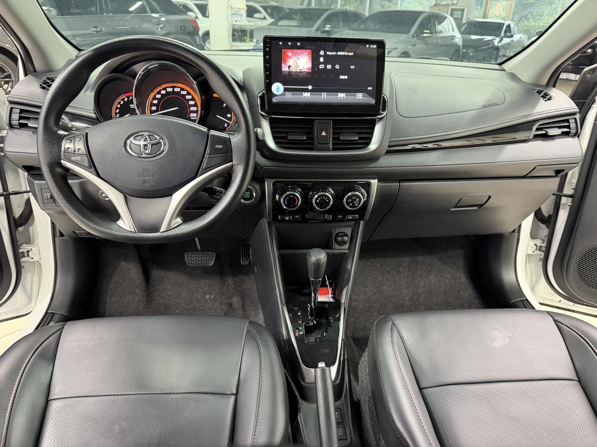 Toyota Yaris 2022, фото 15