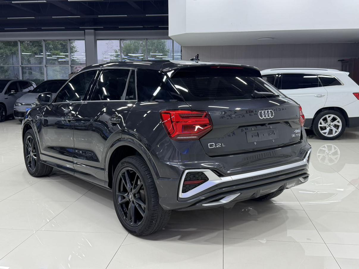 Audi Q2L 2022, фото 4
