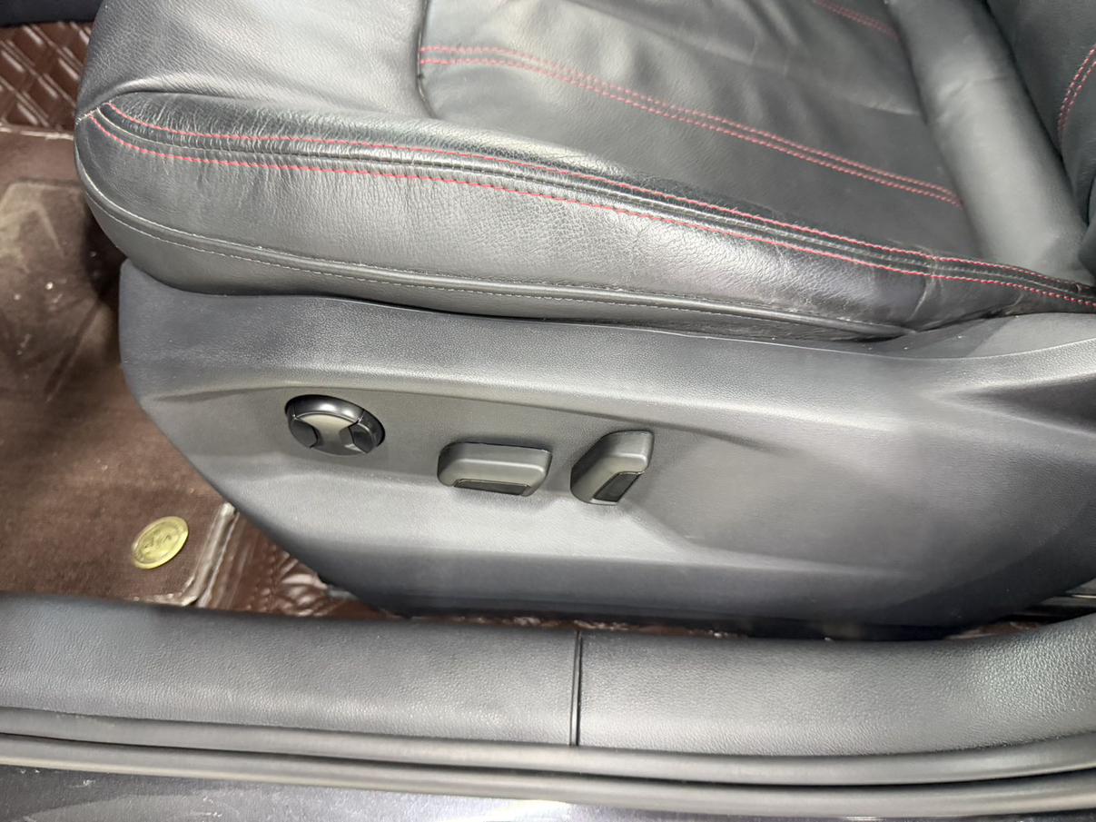 Audi Q2L 2022, фото 8