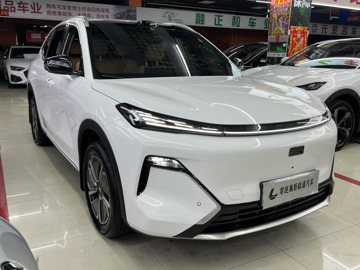 Geely Galaxy Starship 7 EM-i 2025, фото 3