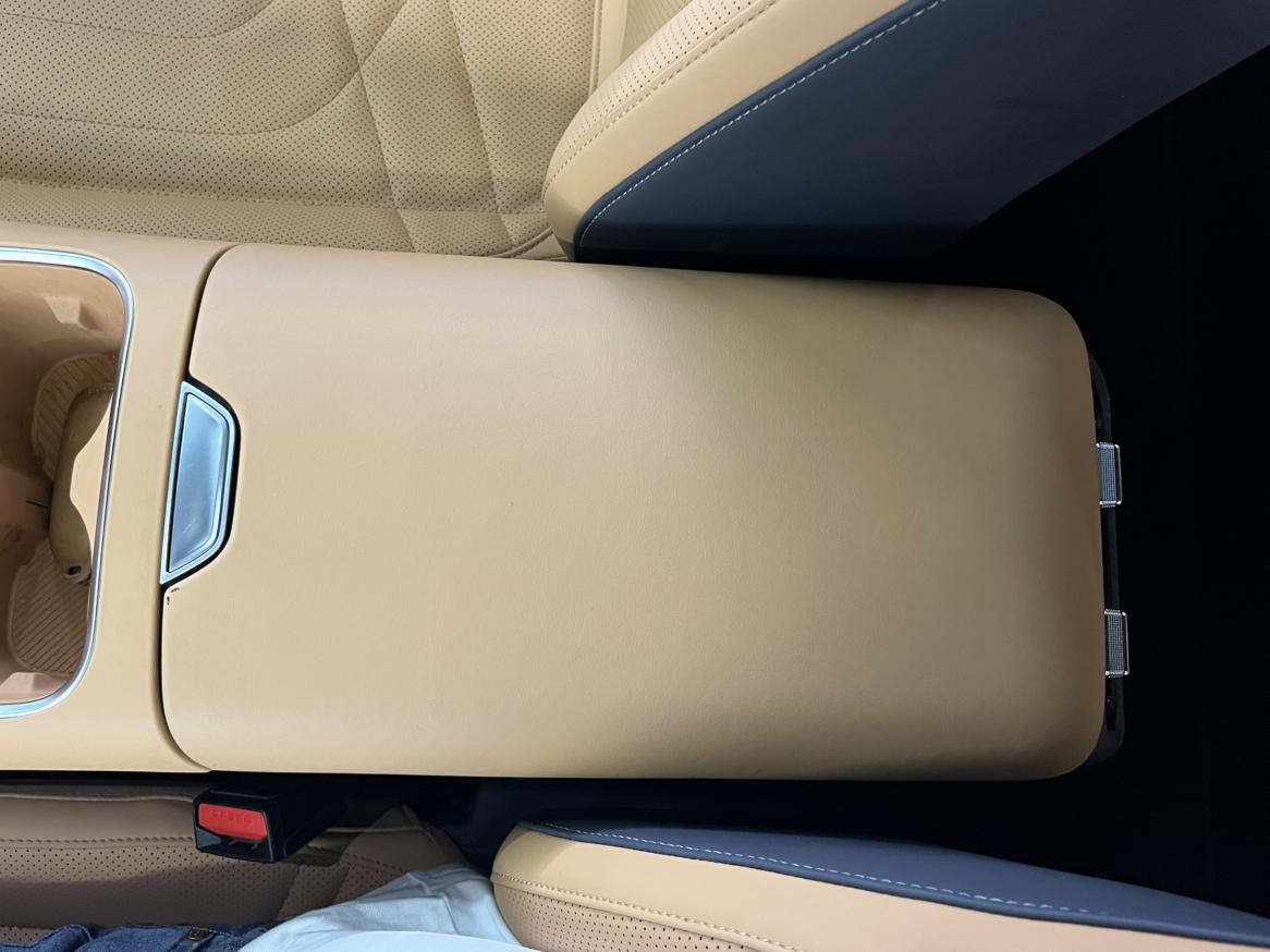 Geely Galaxy Starship 7 EM-i 2025, фото 13