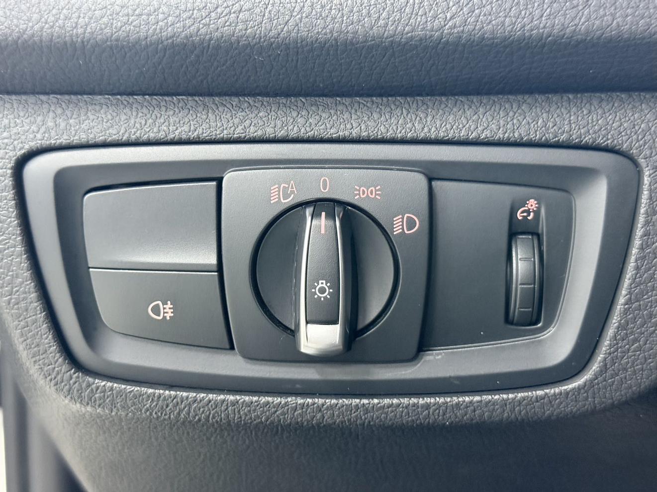 BMW 1 Series 2021, фото 14