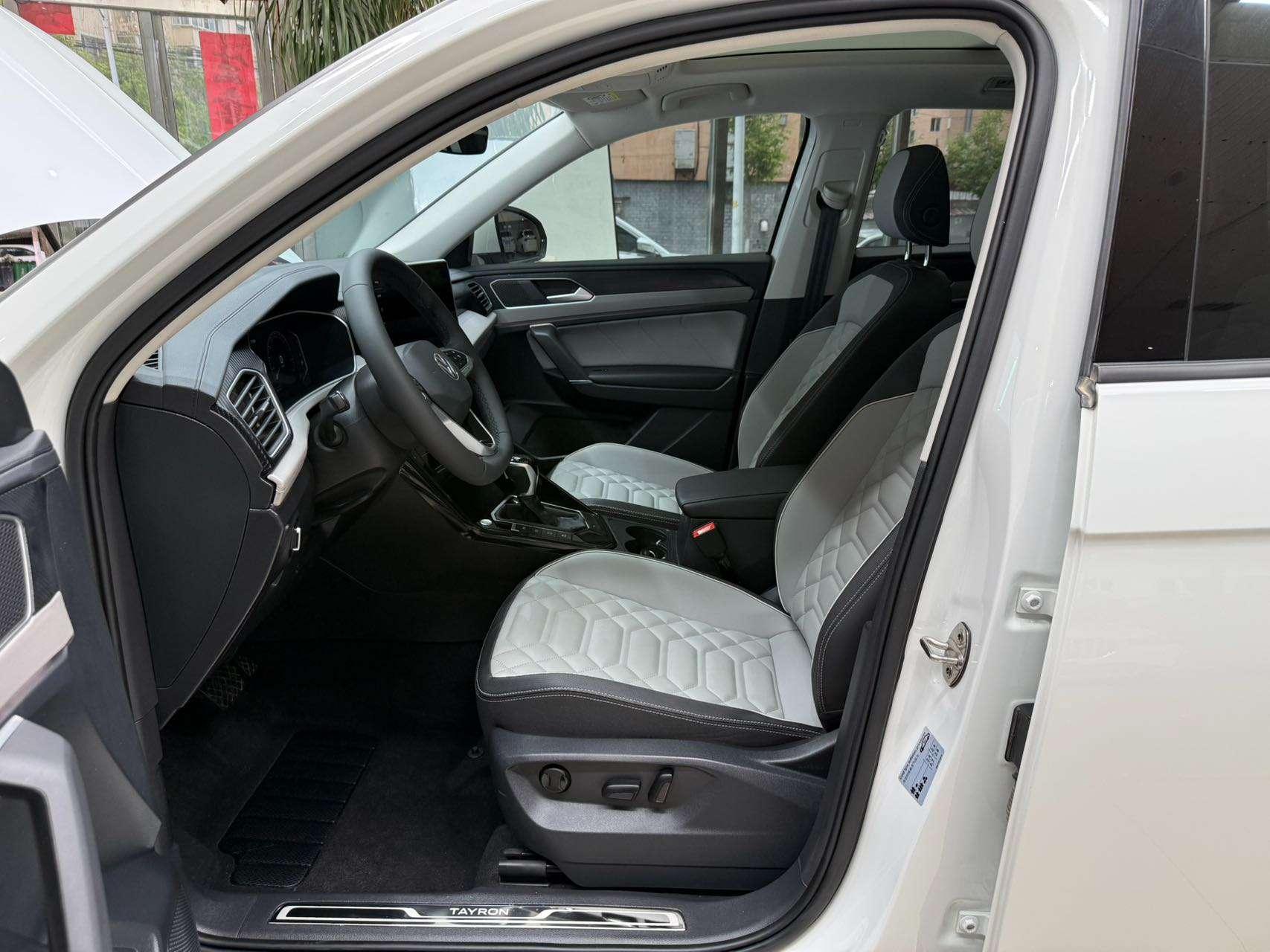Volkswagen Tayron 2023, фото 16