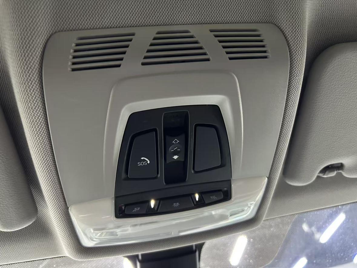 BMW X1 2021, фото 16