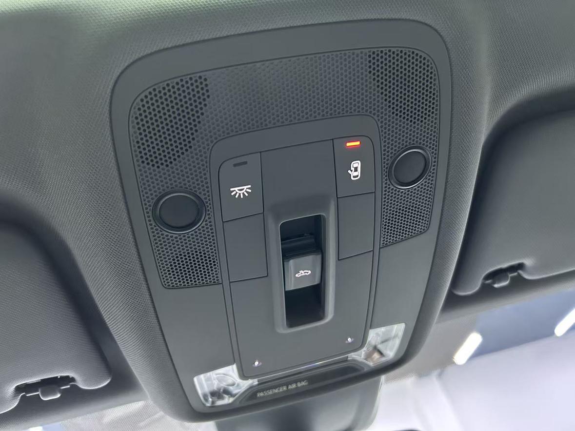 Audi A3 2023, фото 14
