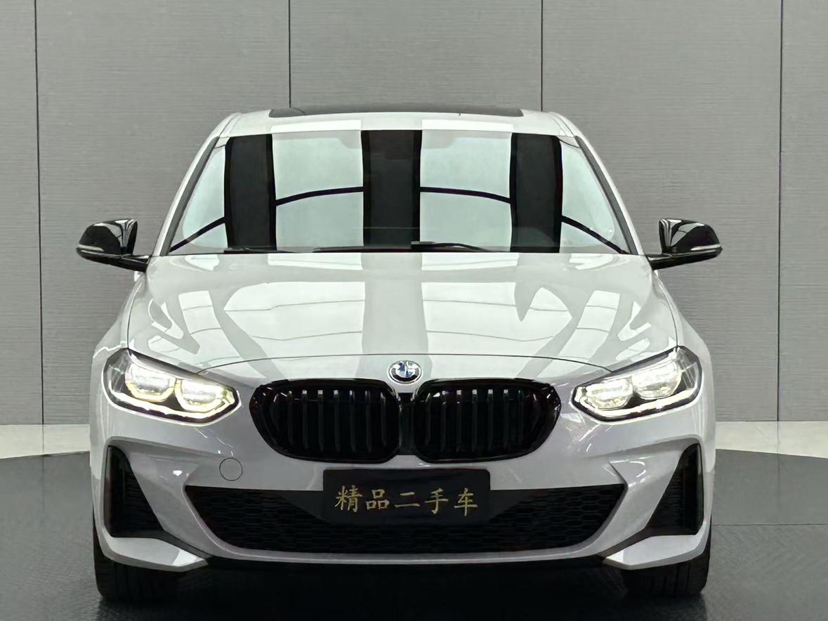 BMW 1 Series 2021, фото 2