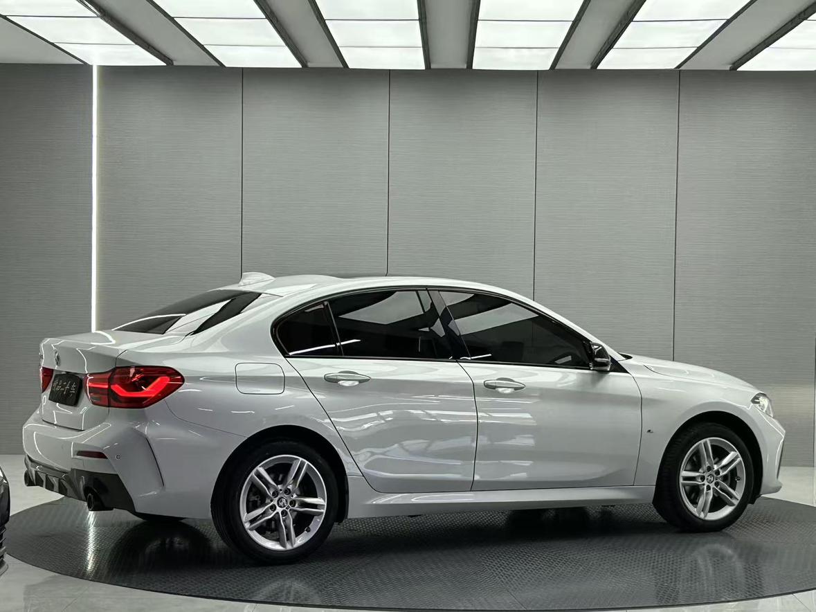 BMW 1 Series 2021, фото 5