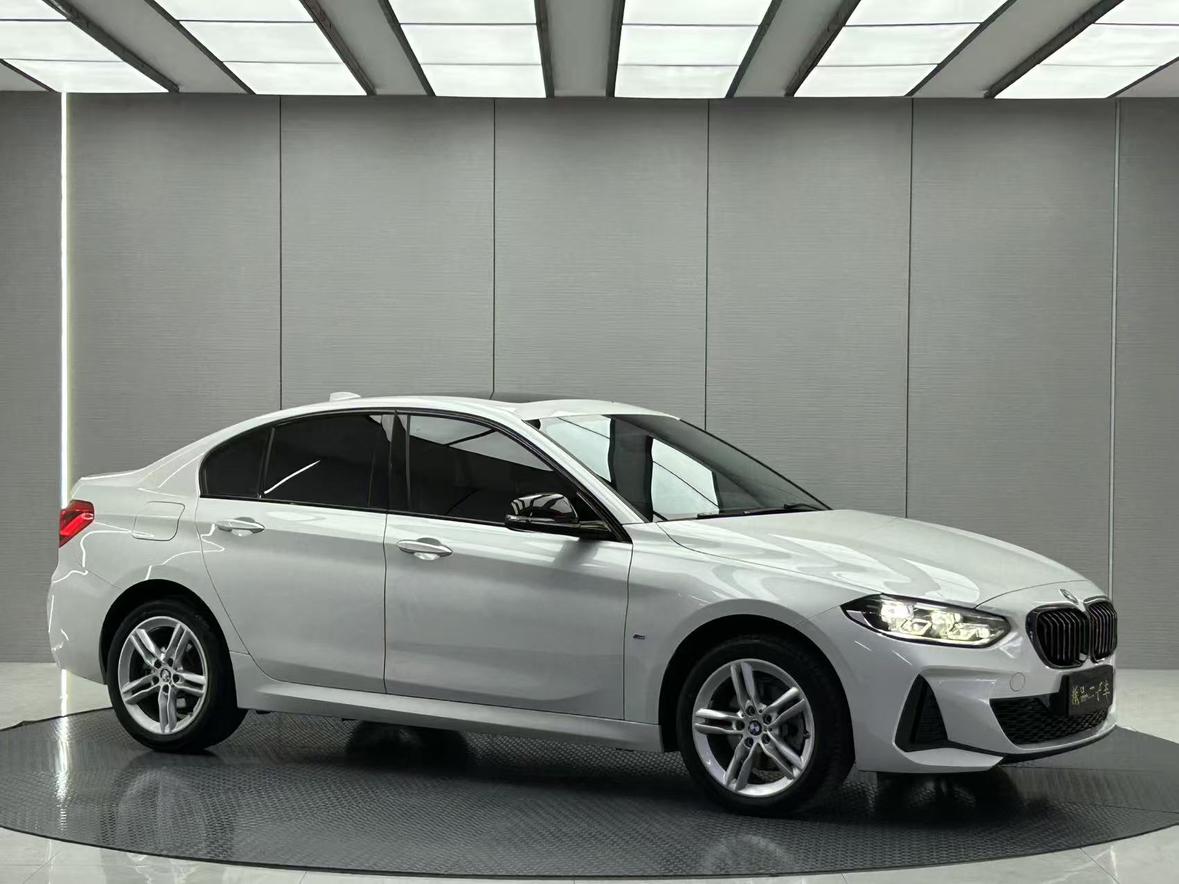 BMW 1 Series 2021, фото 6