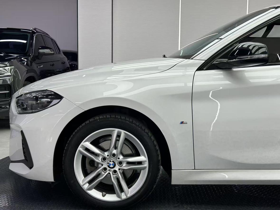 BMW 1 Series 2021, фото 8