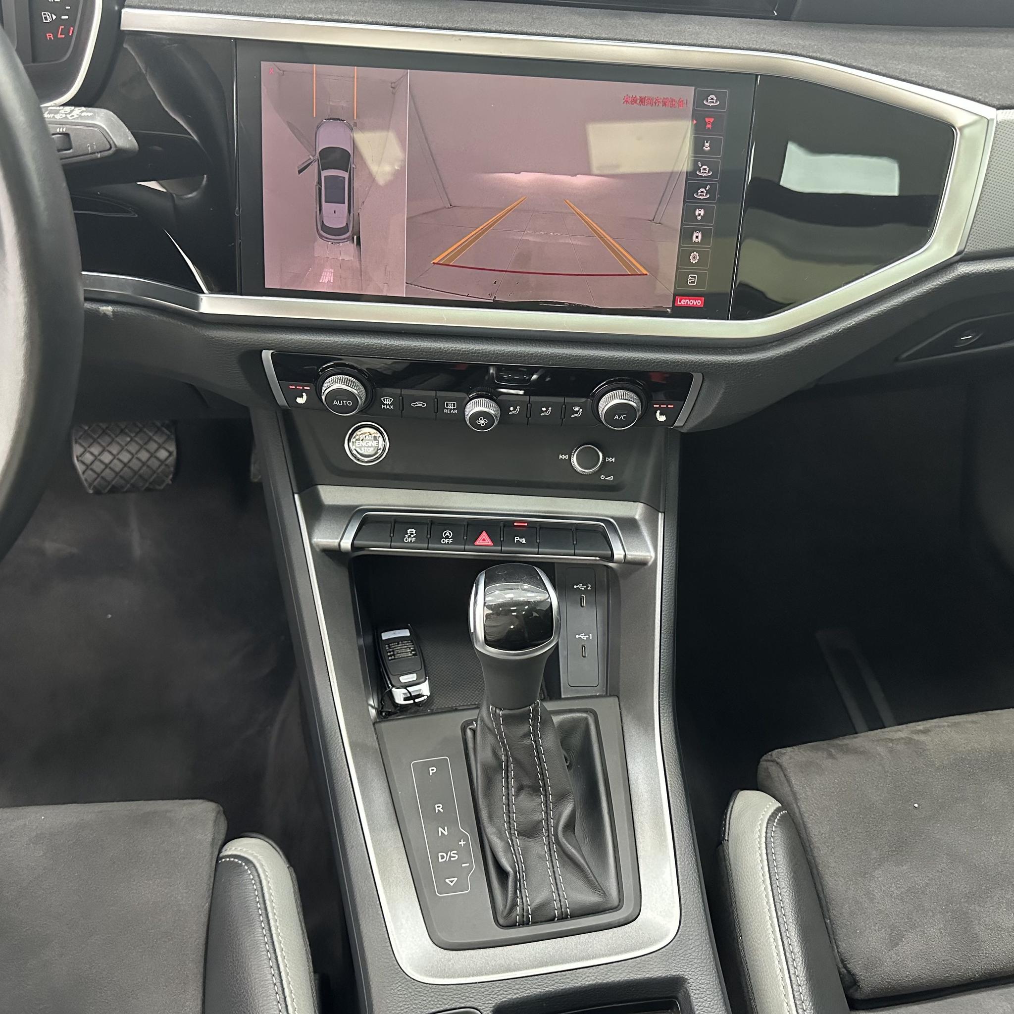 Audi Q3 2023, фото 14