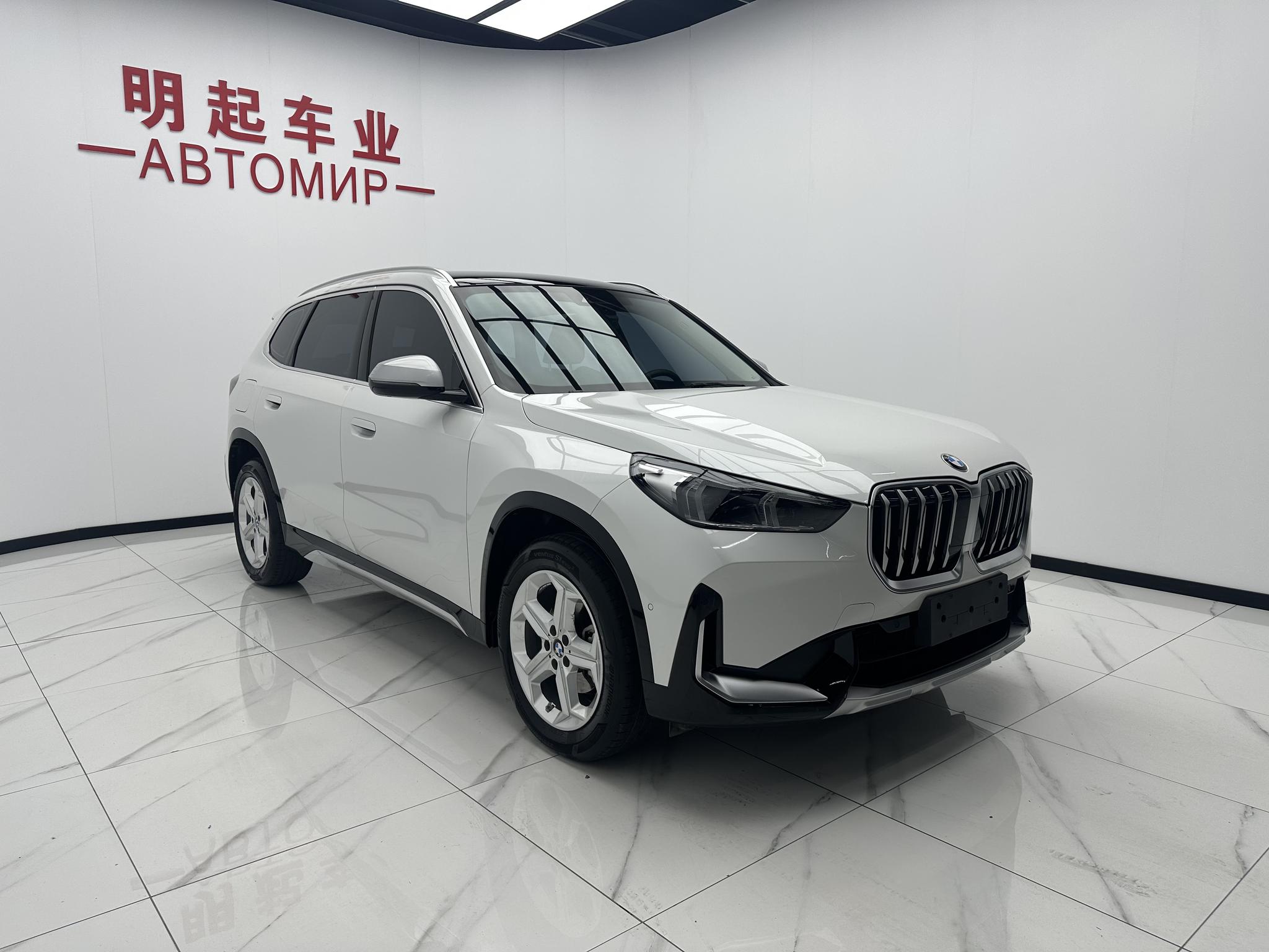 BMW X1 2023, фото 3