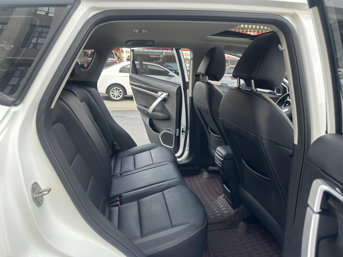 Geely Binyue 2025, фото 8
