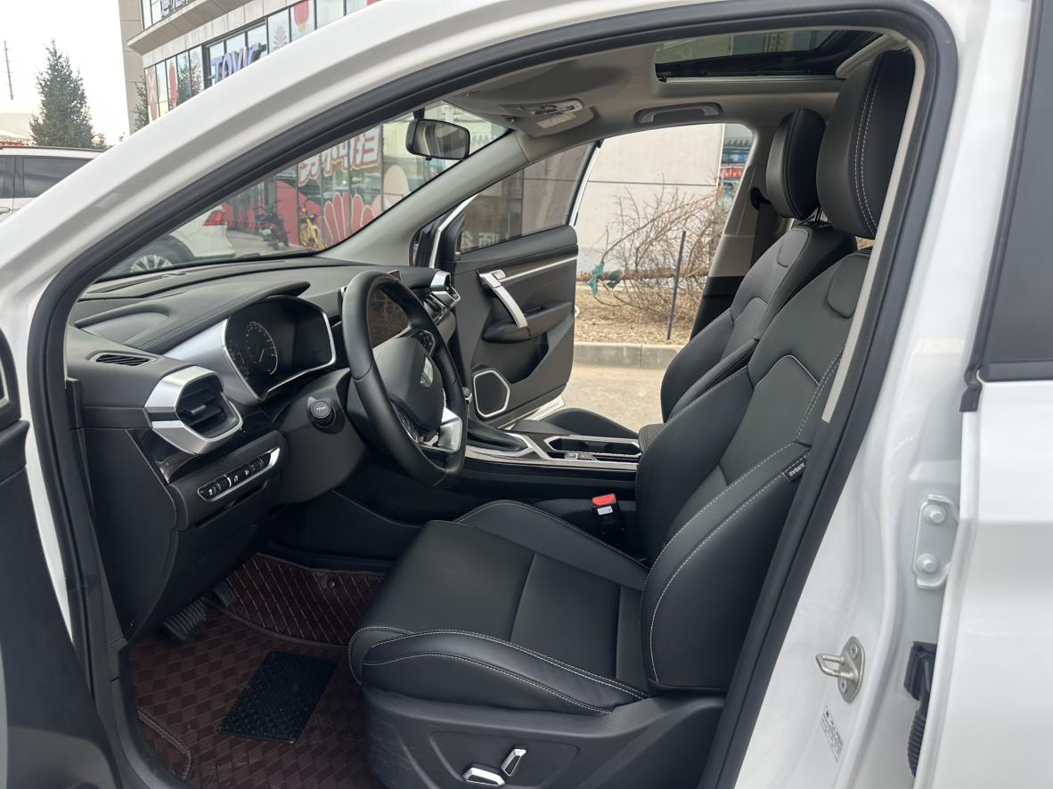 Geely Binyue 2025, фото 11