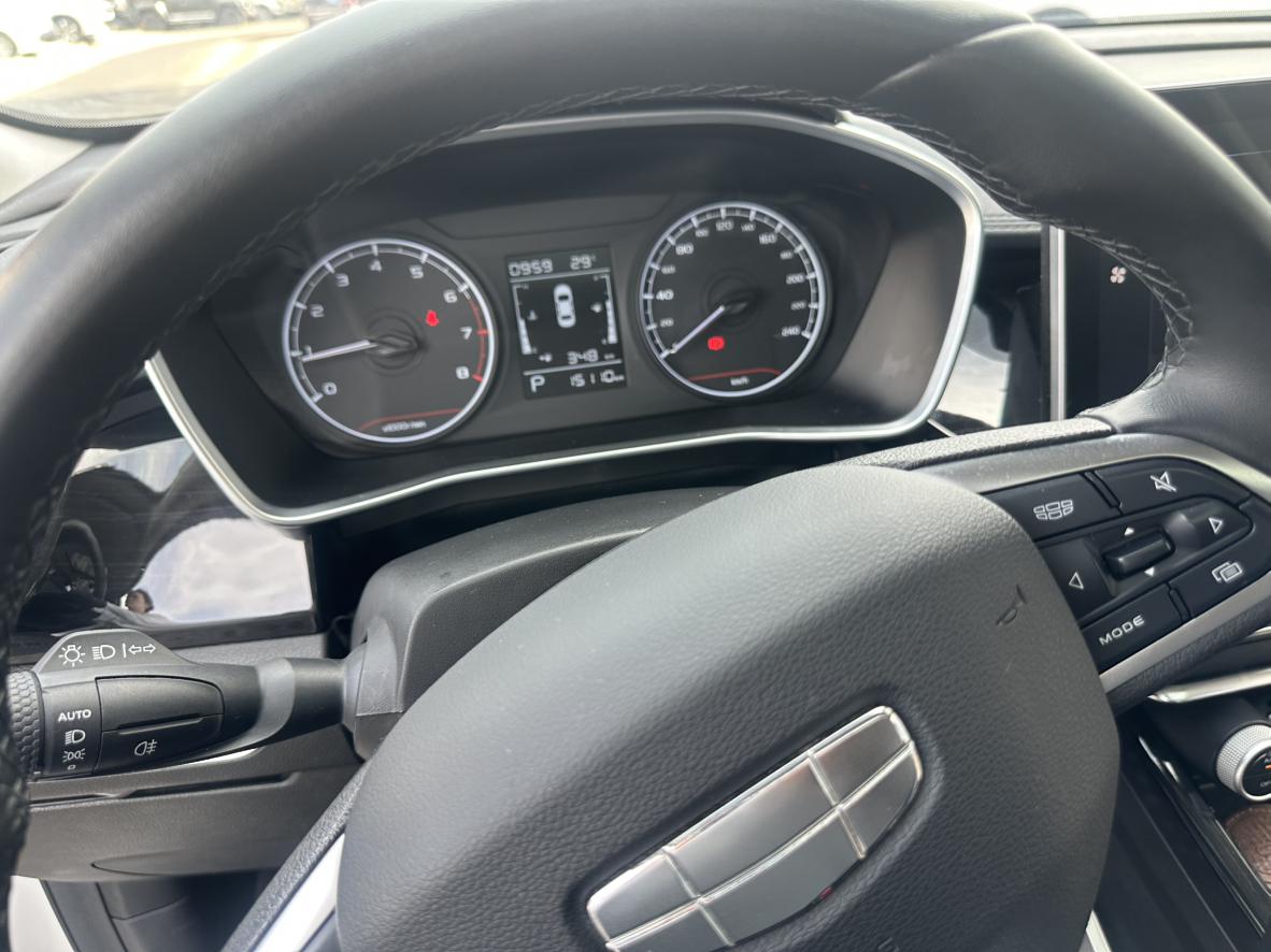 Geely Binyue 2025, фото 12