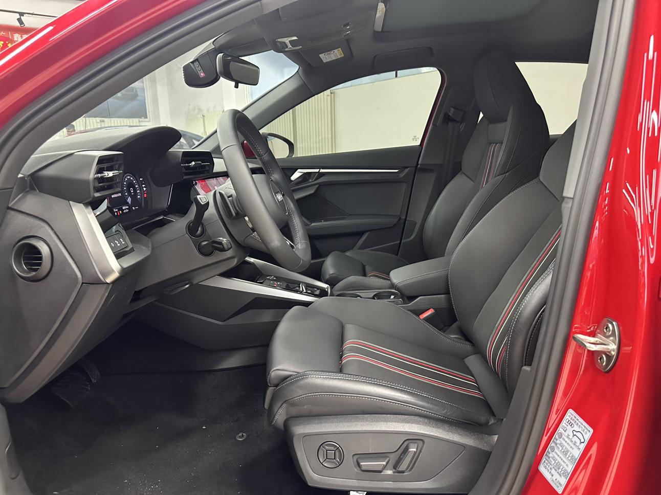 Audi A3 2022, фото 15
