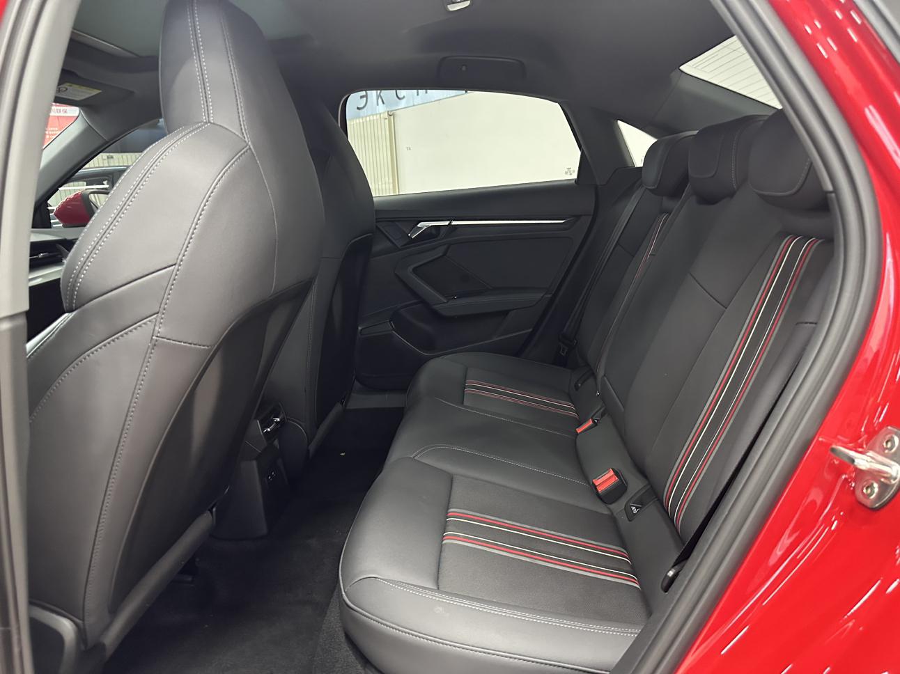 Audi A3 2022, фото 16