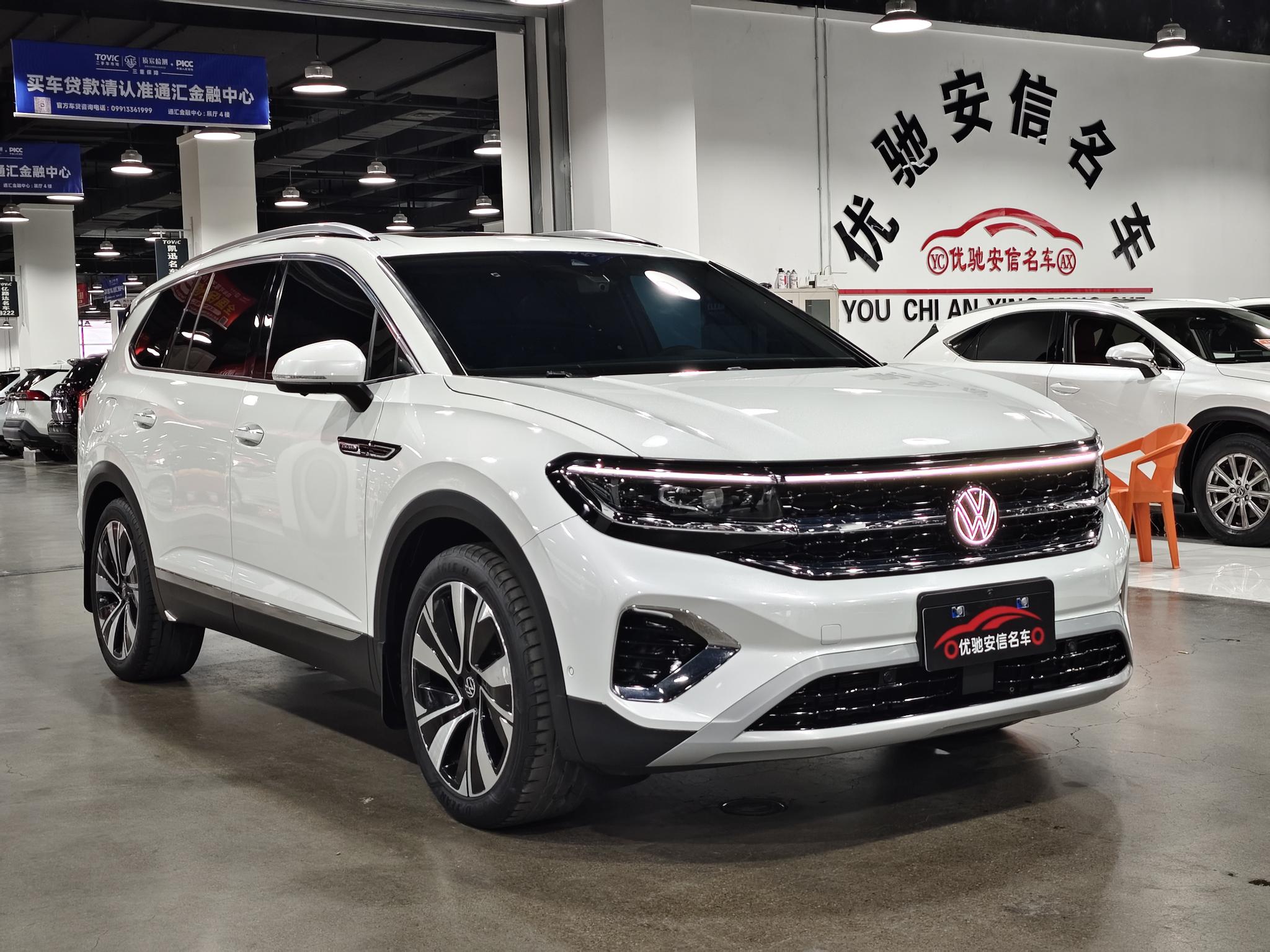 Volkswagen Tiguan 2023, фото 3