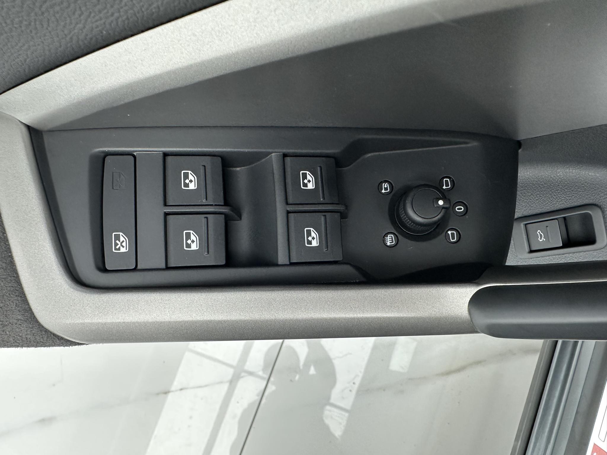 Audi Q3 2023, фото 12