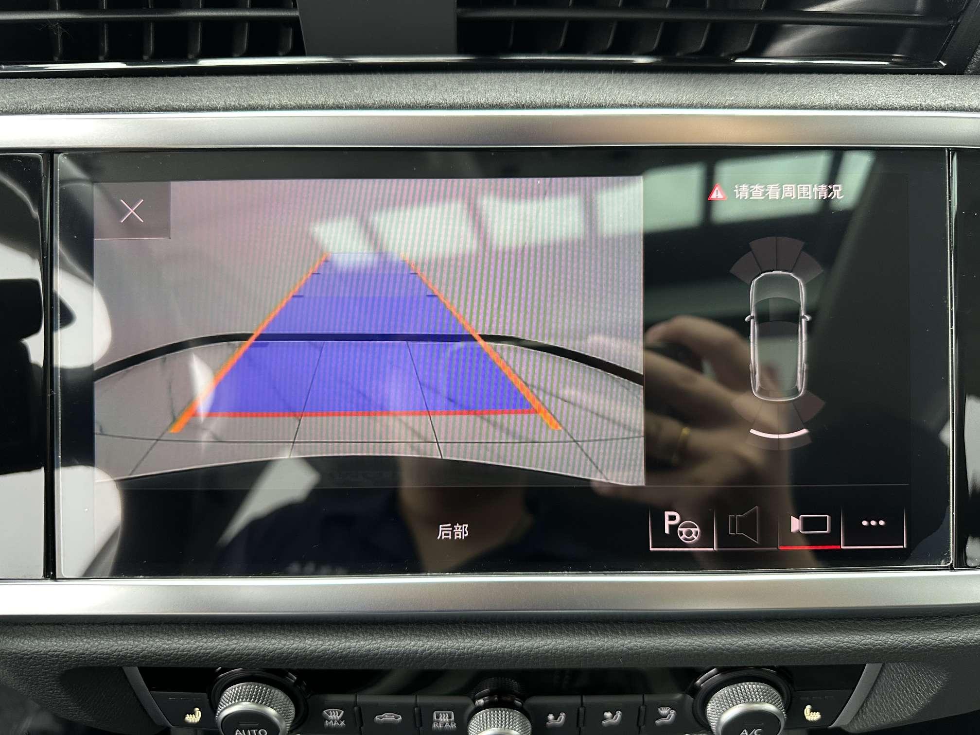 Audi Q3 2023, фото 16