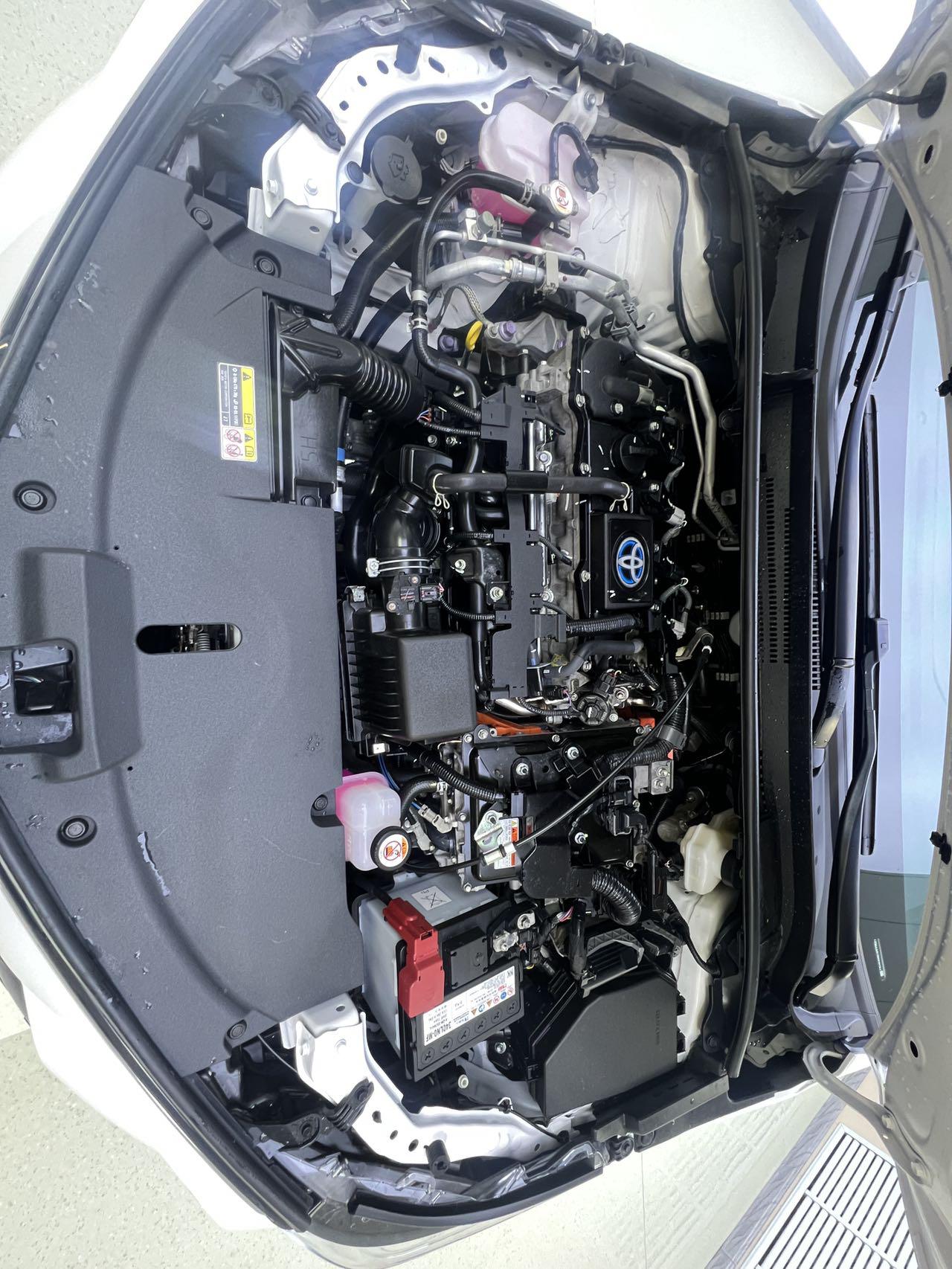 Toyota Corolla 2023, фото 17