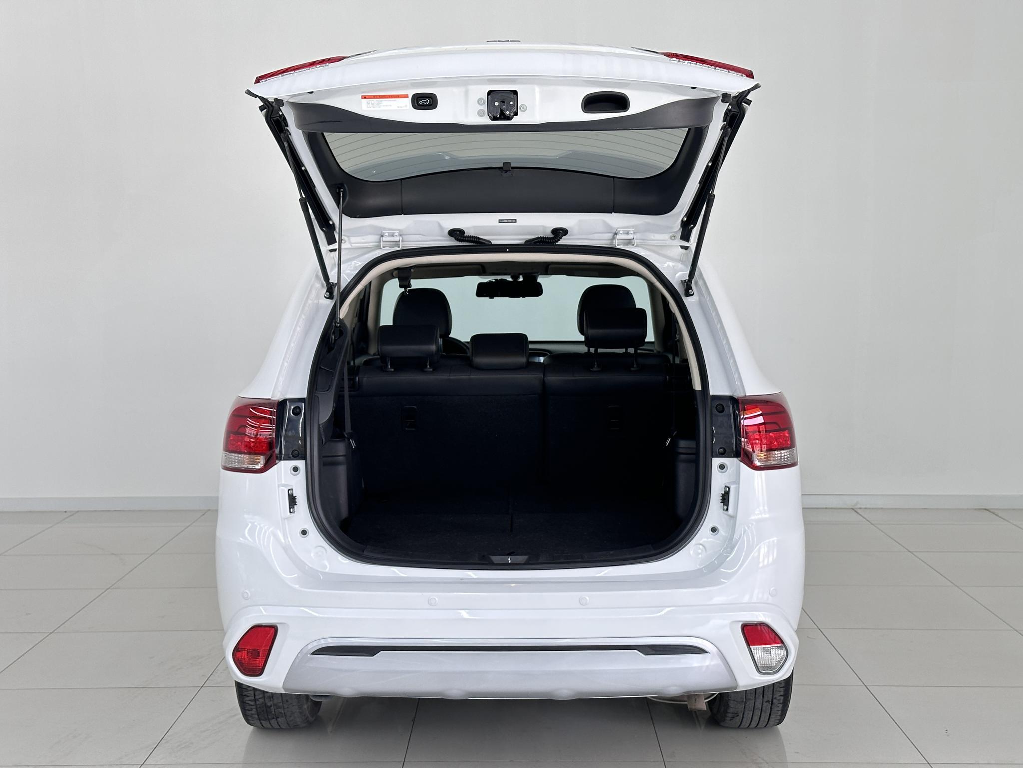 Mitsubishi Outlander 2021, фото 15
