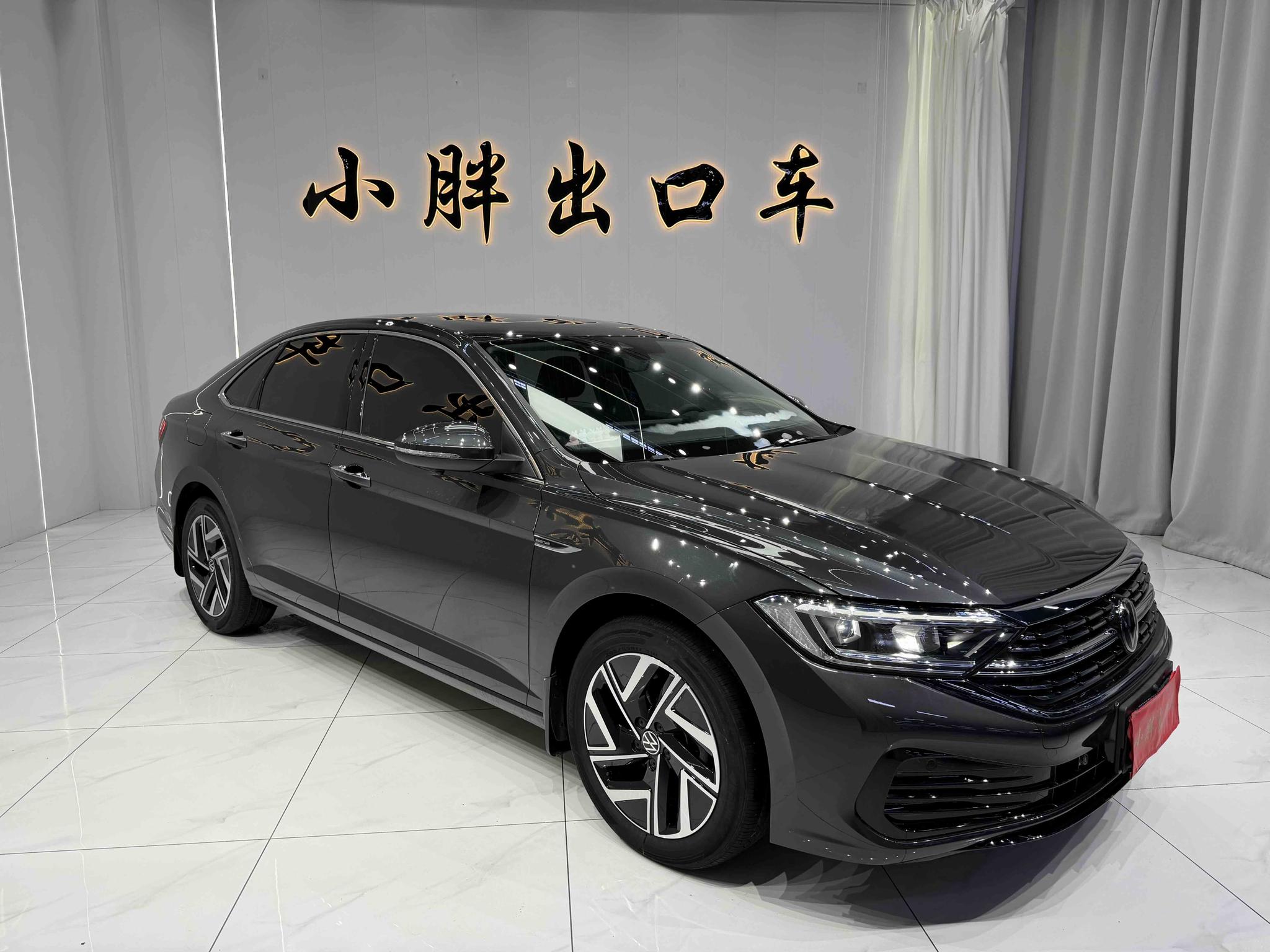 Volkswagen Jetta 2023, фото 2