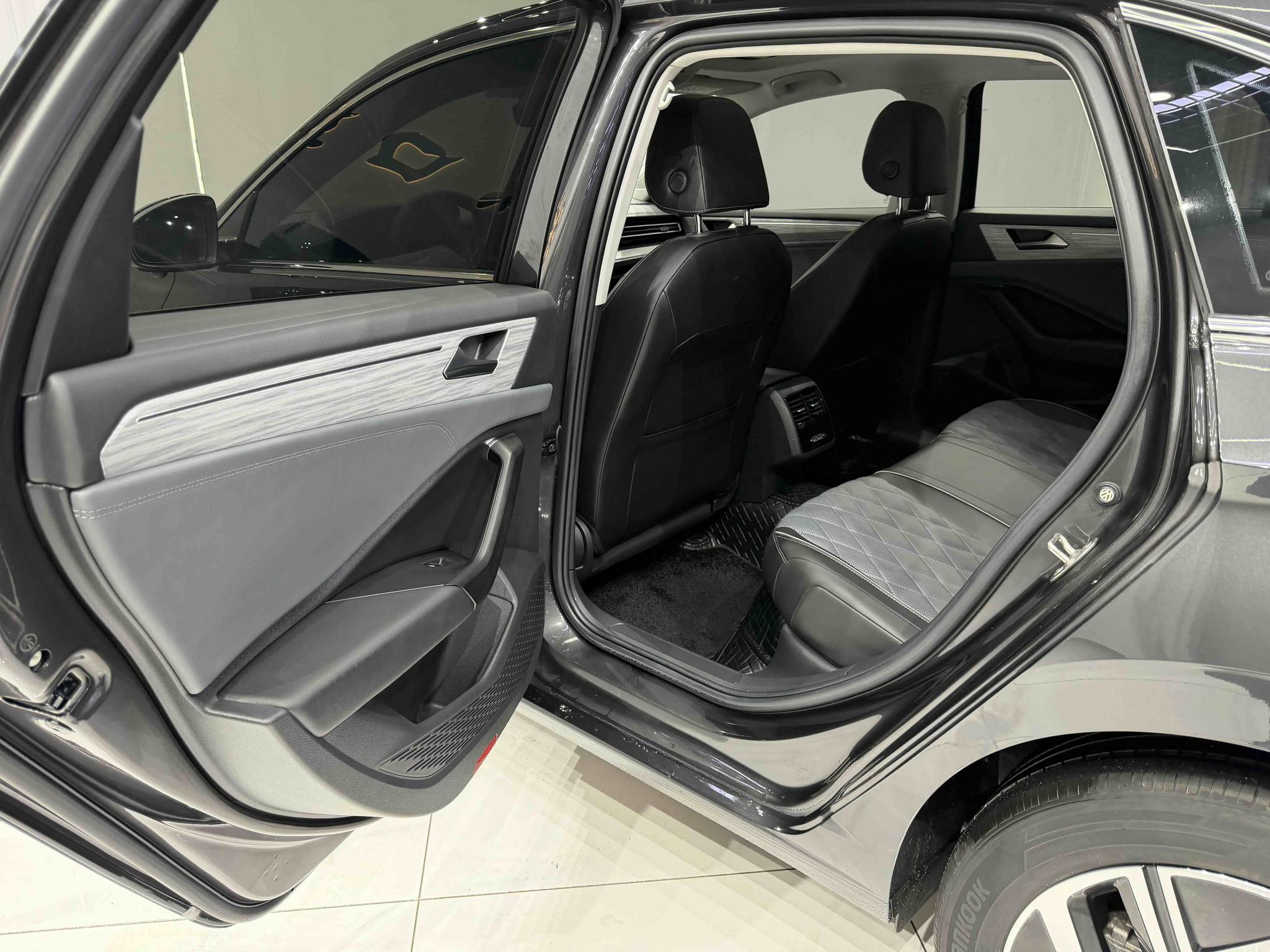 Volkswagen Jetta 2023, фото 8