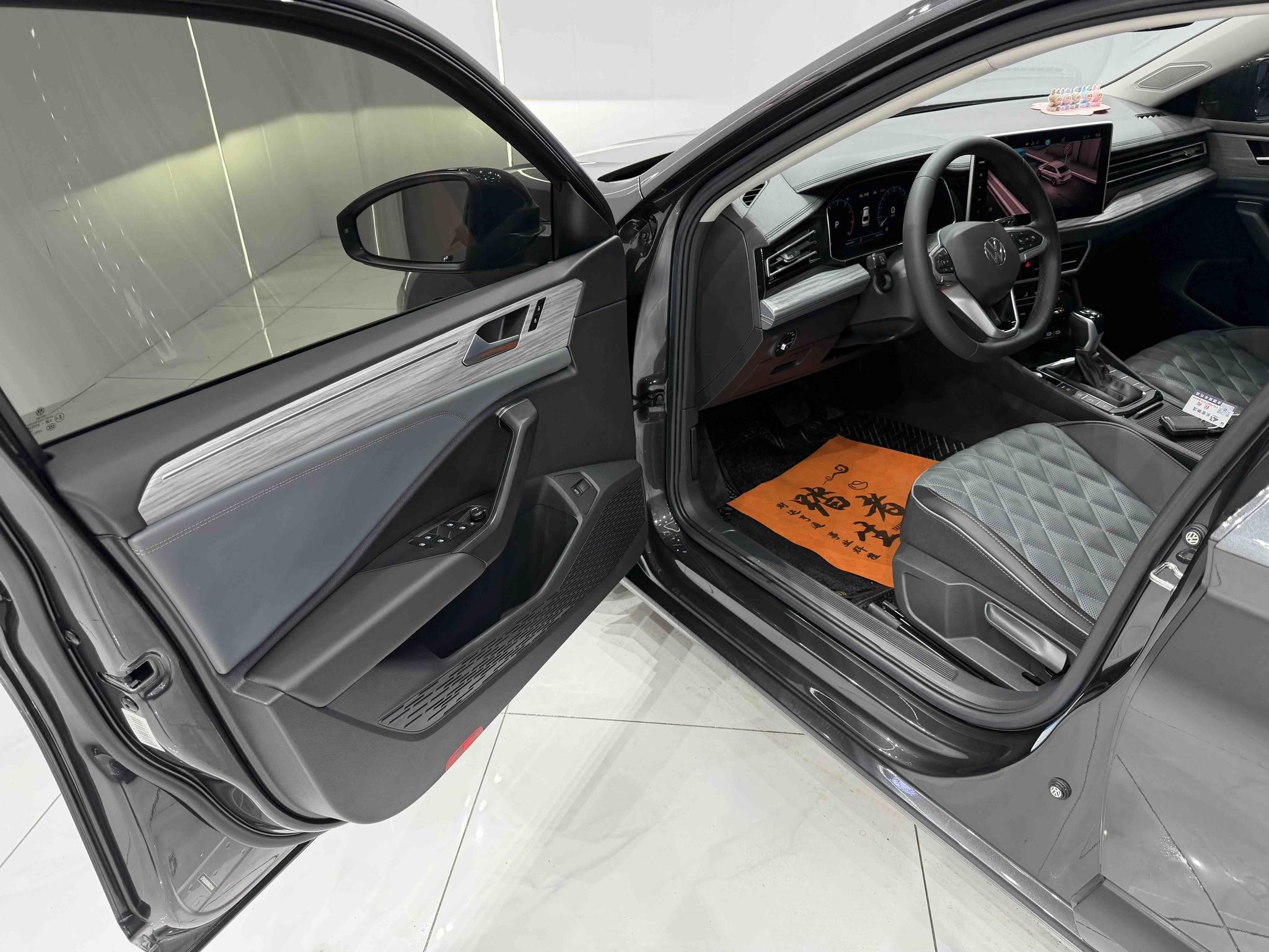 Volkswagen Jetta 2023, фото 11